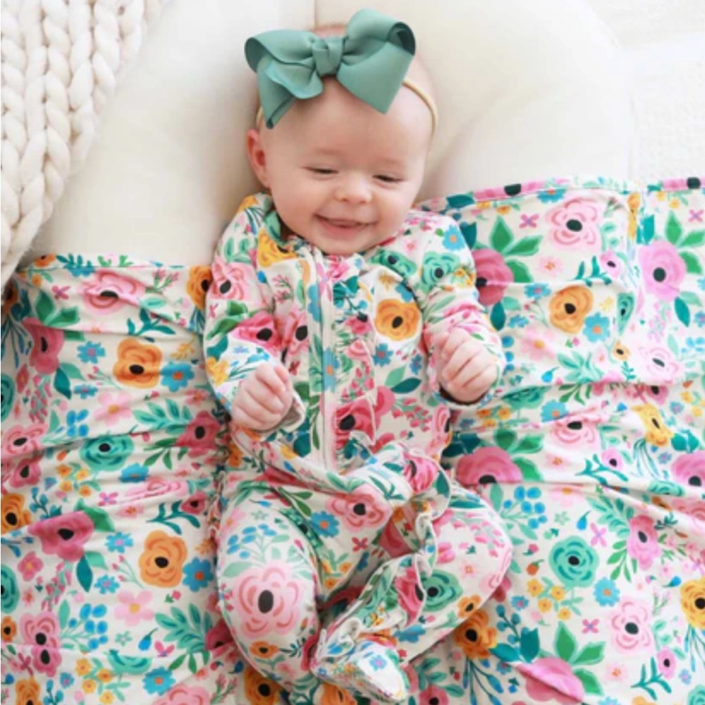 NWT - Caden Lane - Pretty Poppies Ruffle Zipper Footie - Newborn
